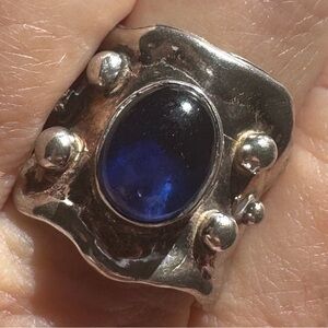 Elegant Vintage Sterling Silver Native American Ring with Blue Sapphire Gemstone